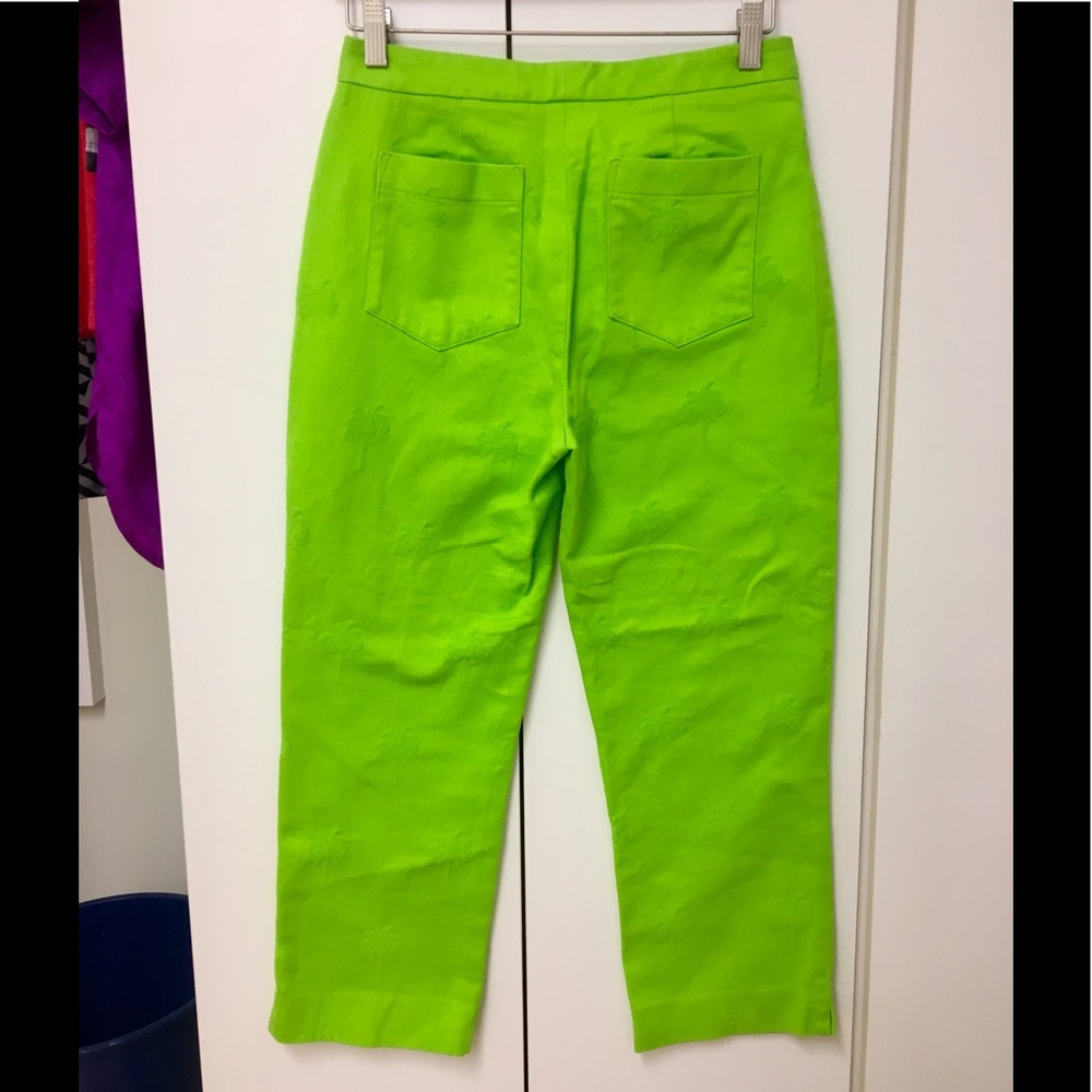 Classic Lilly Pulitzer Pineapple Capris!!! - image 2